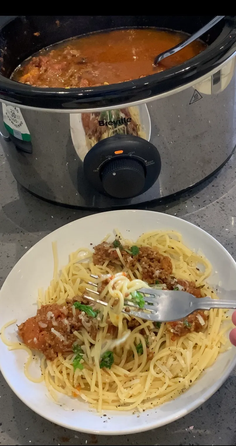 Easy Slow Cooker Spaghetti Bolognese Recipe BBQ Smoker Grill Hub