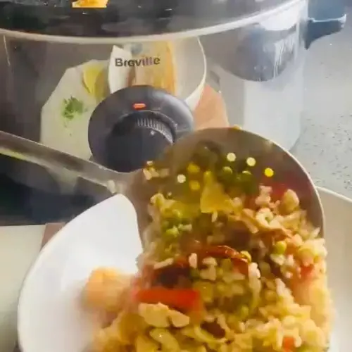 Easy Slow Cooker Paella Recipe